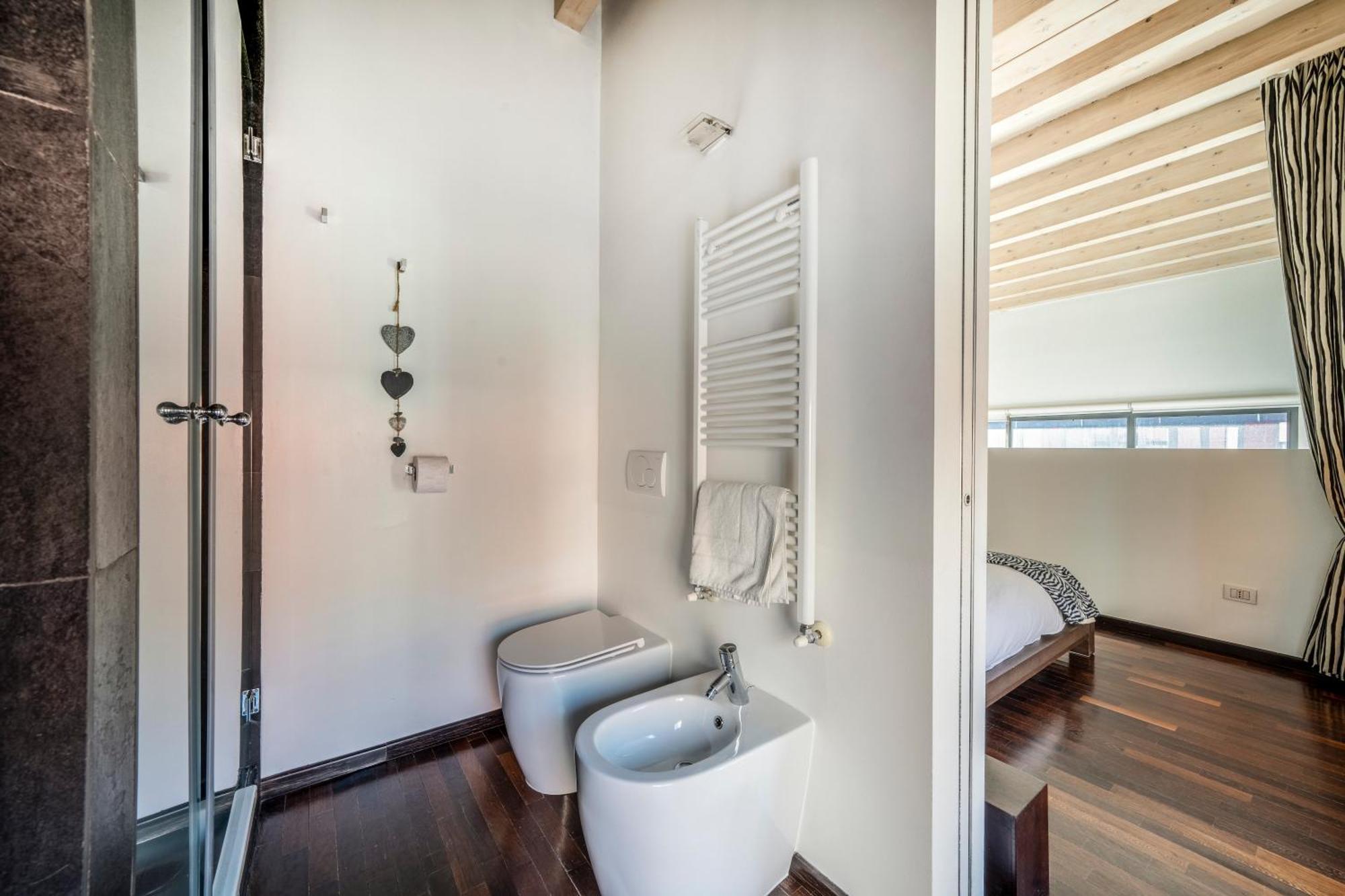 Red Lofty Milano- Loft Moderno Comodo Per Ippodromo, San Siro, Fiere E Politecnico, Parking Apartment